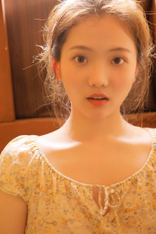 色愁久久久人愁久下一句怎么接